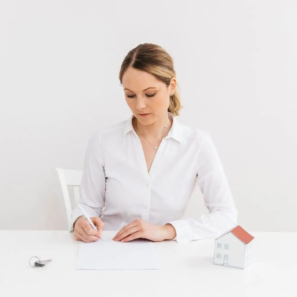 employee of govt approved audit and accounting firm in dubai
